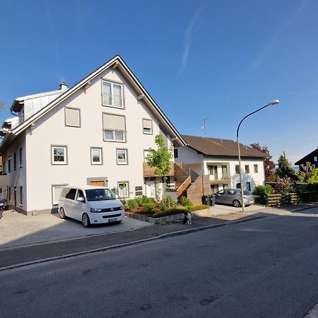 Appartment-Ferienwohnung Mit Kueche, Bad, Kostenlos Wlan, Modern Eingerichtet Roding Exterior foto